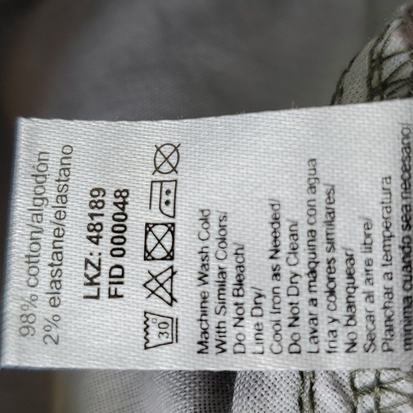 Lascana Shorts Pleat Front - Picture 7 of 9